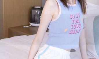 袜啵啵 – 放飞自我：甜甜圈泳衣全集原图，看看这水里晒太阳的反叛者！