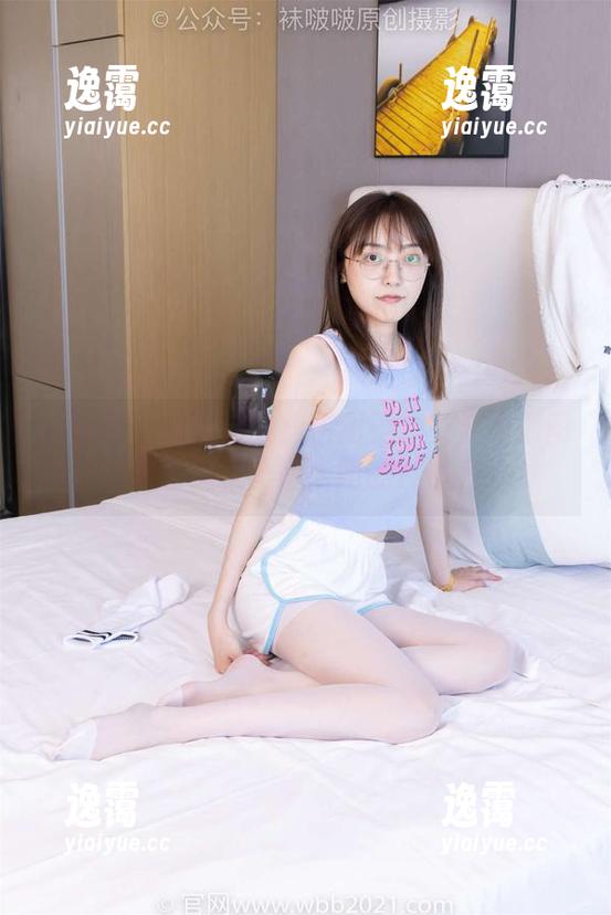 袜啵啵 - 放飞自我：甜甜圈泳衣全集原图，看看这水里晒太阳的反叛者！