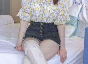 袜啵啵 – 裸足与芝士：网盘里的奇妙旅程，谁说不能一边吃一边看？