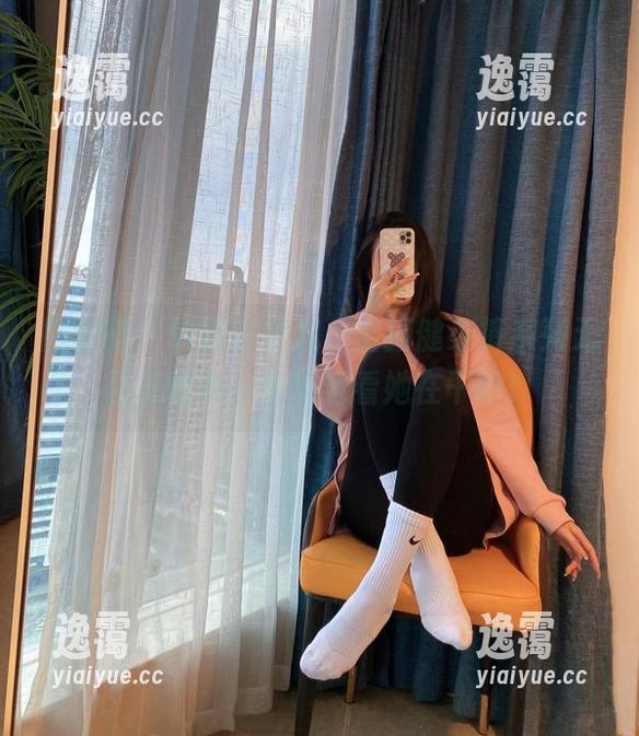 微密圈 - 软妹小九九，全新健身裤系列无圣光合集，快来看看她在干嘛！