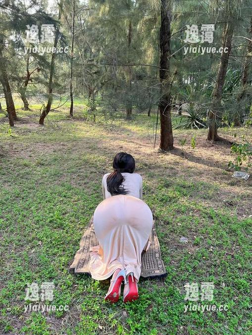 微密圈 - 迷人的五姨太的皮裙包臀裙：无圣光？原图！我承认我停不下来了。