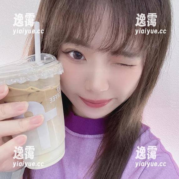 闪月半 闪月半的“无圣光”瑜伽图包:看似温柔,实则暗藏“俏皮炸弹”!
